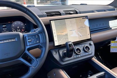 2026 Land Rover Defender 130 X-Dynamic SE