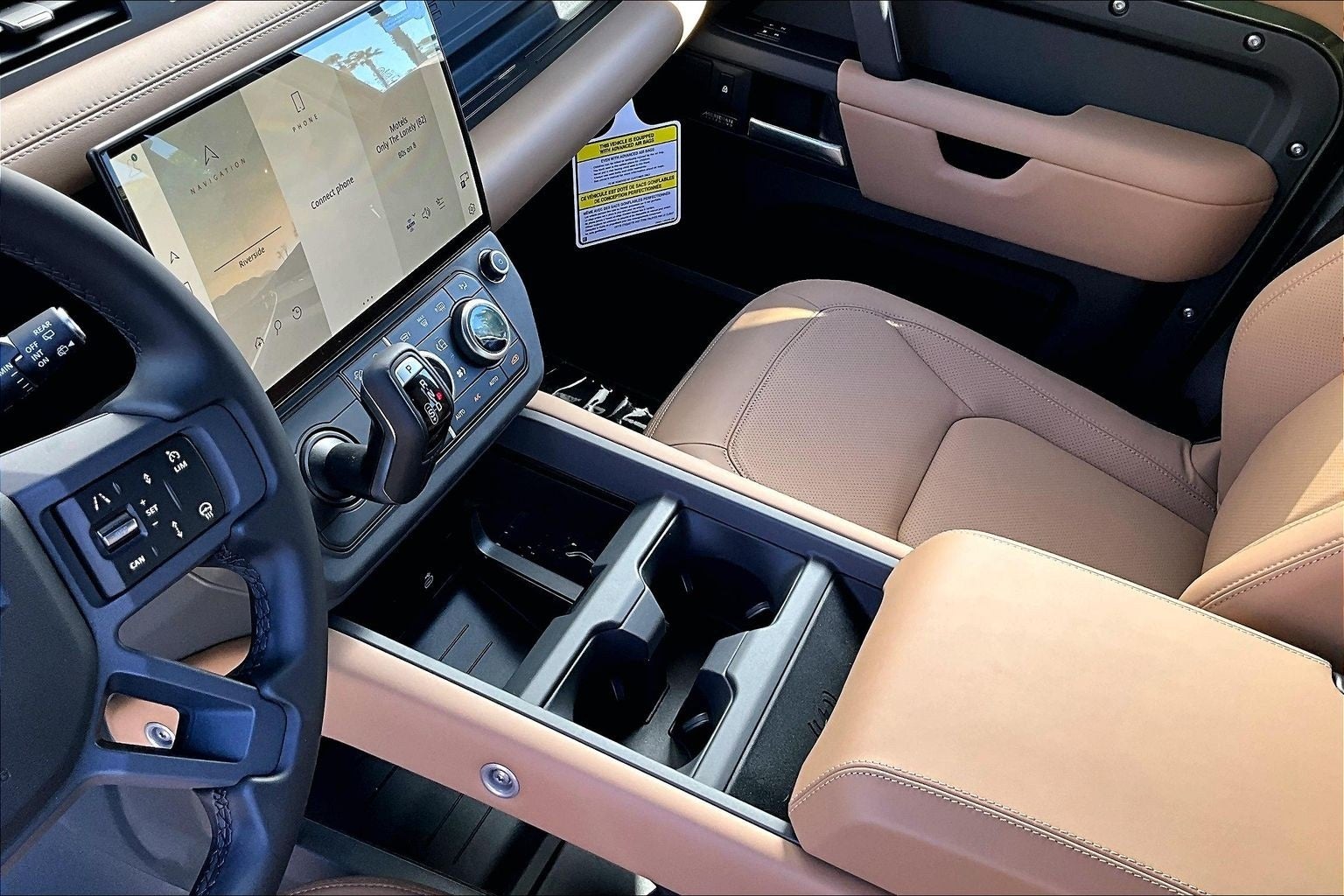 2026 Land Rover Defender 130 X-Dynamic SE