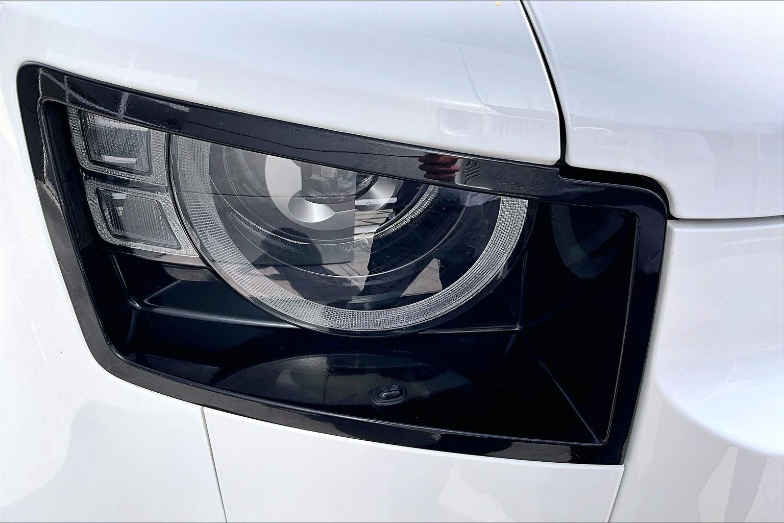 2023 Land Rover Defender 130 X-Dynamic SE