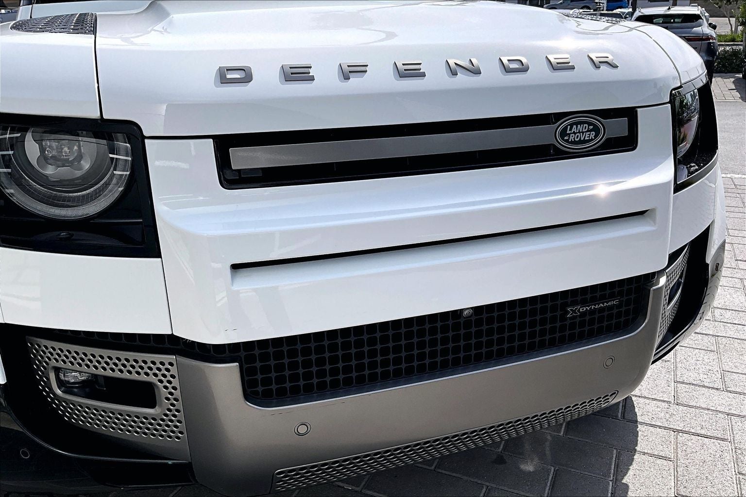 2023 Land Rover Defender 130 X-Dynamic SE