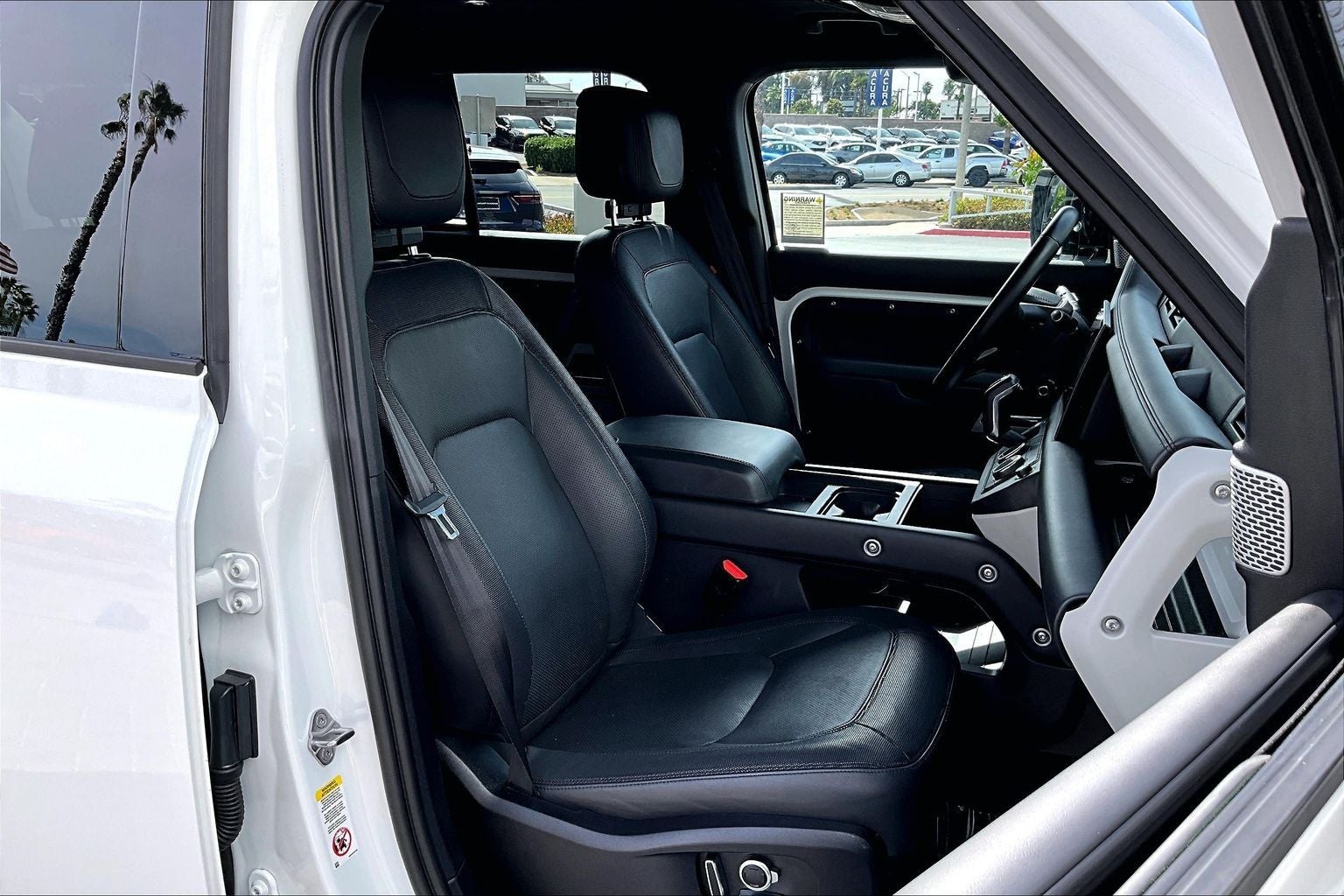 2023 Land Rover Defender 130 X-Dynamic SE