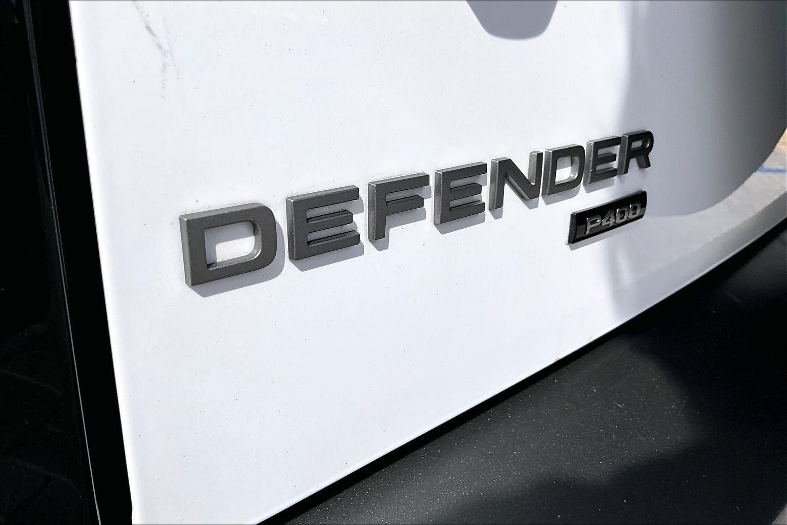 2023 Land Rover Defender 130 X-Dynamic SE