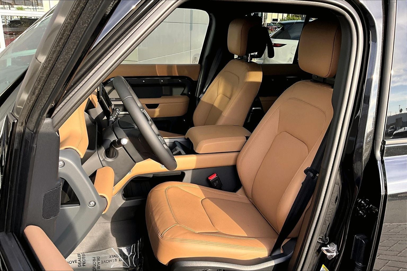 2026 Land Rover Defender 130 X-Dynamic SE