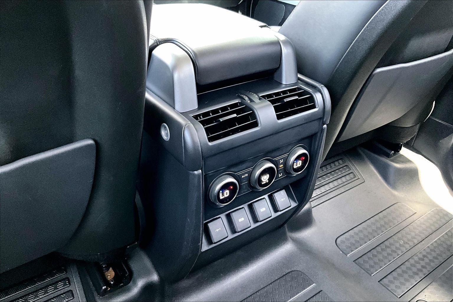 2020 Land Rover Defender 110 HSE