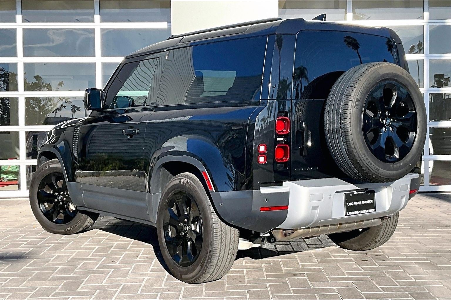 2023 Land Rover Defender 90 S