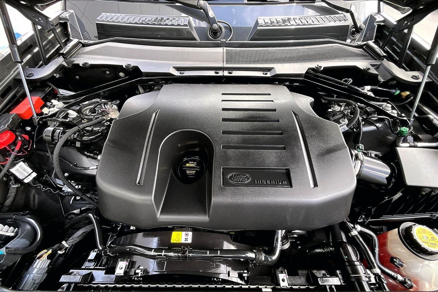 2025 Land Rover Defender 110 S