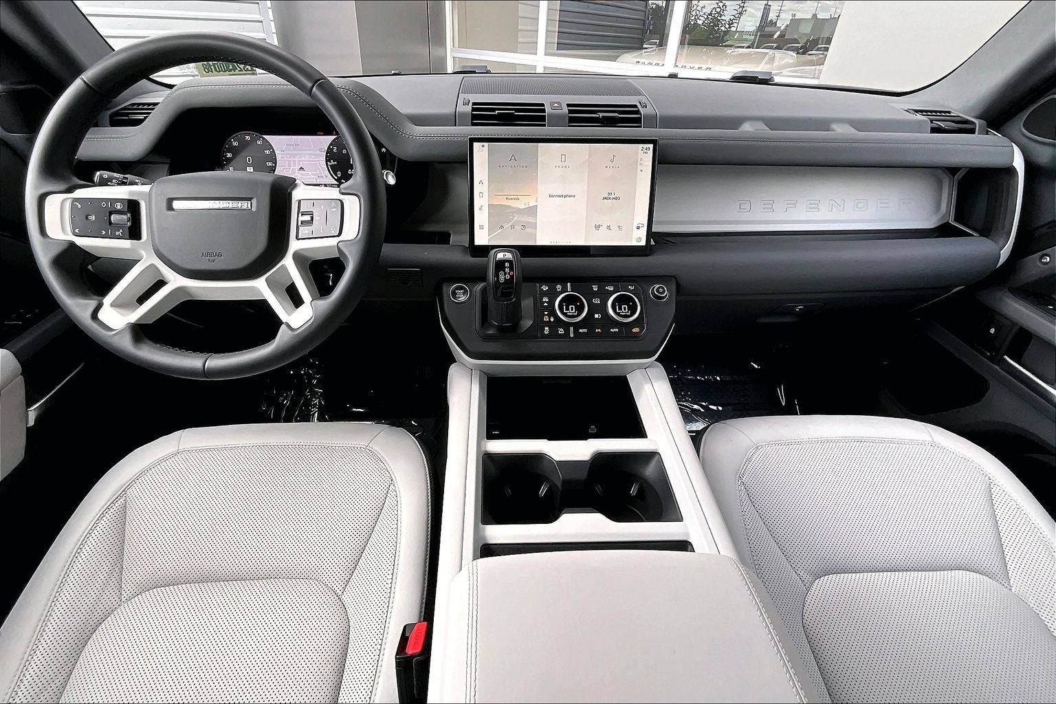 2025 Land Rover Defender 110 S