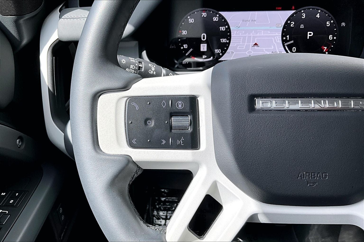 2025 Land Rover Defender 110 S