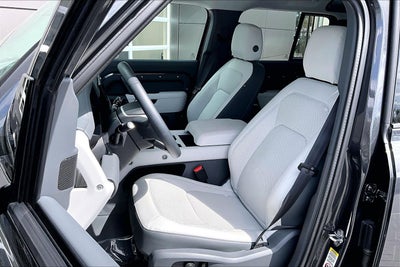 2025 Land Rover Defender 110 S