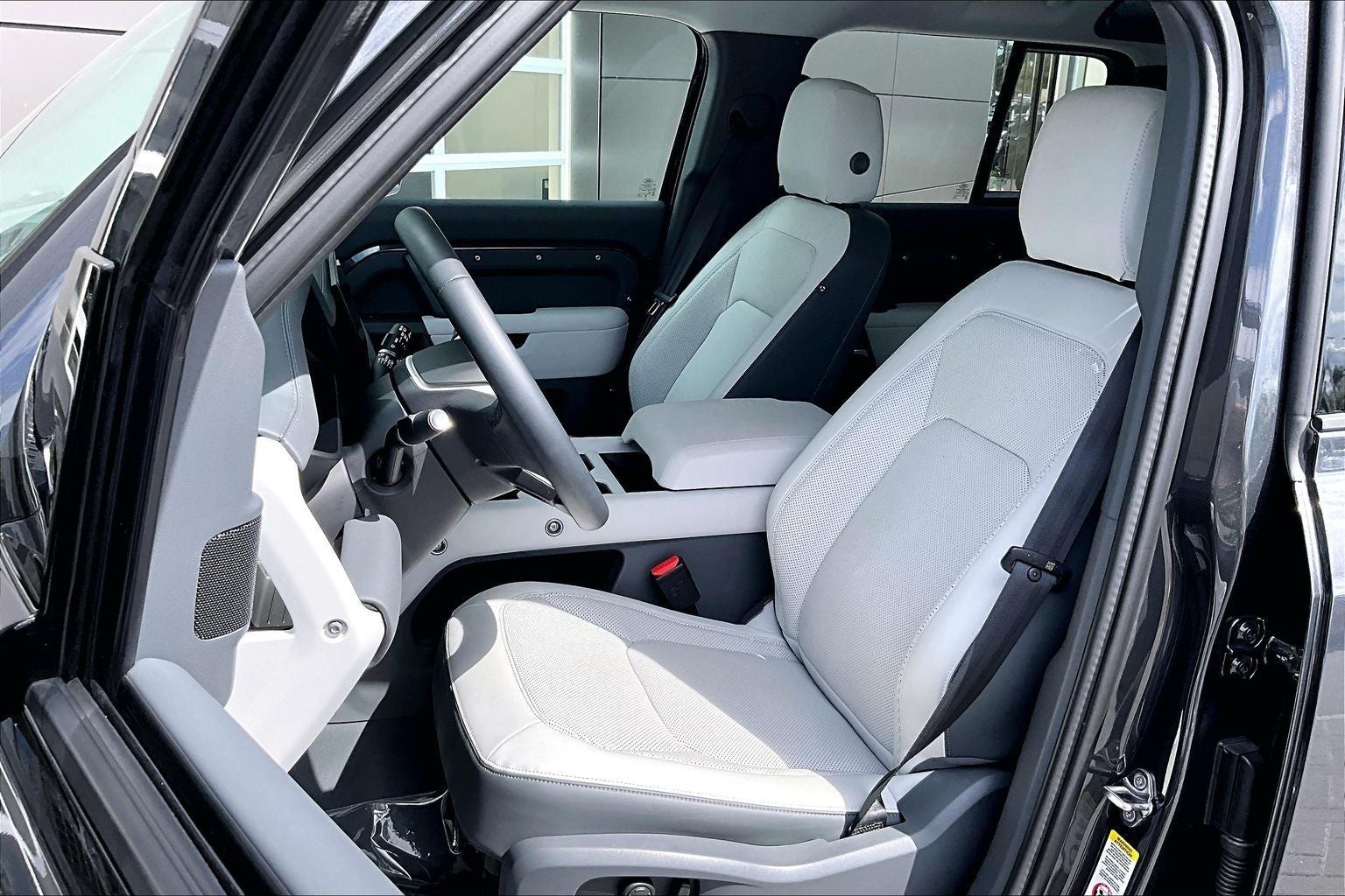 2025 Land Rover Defender 110 S