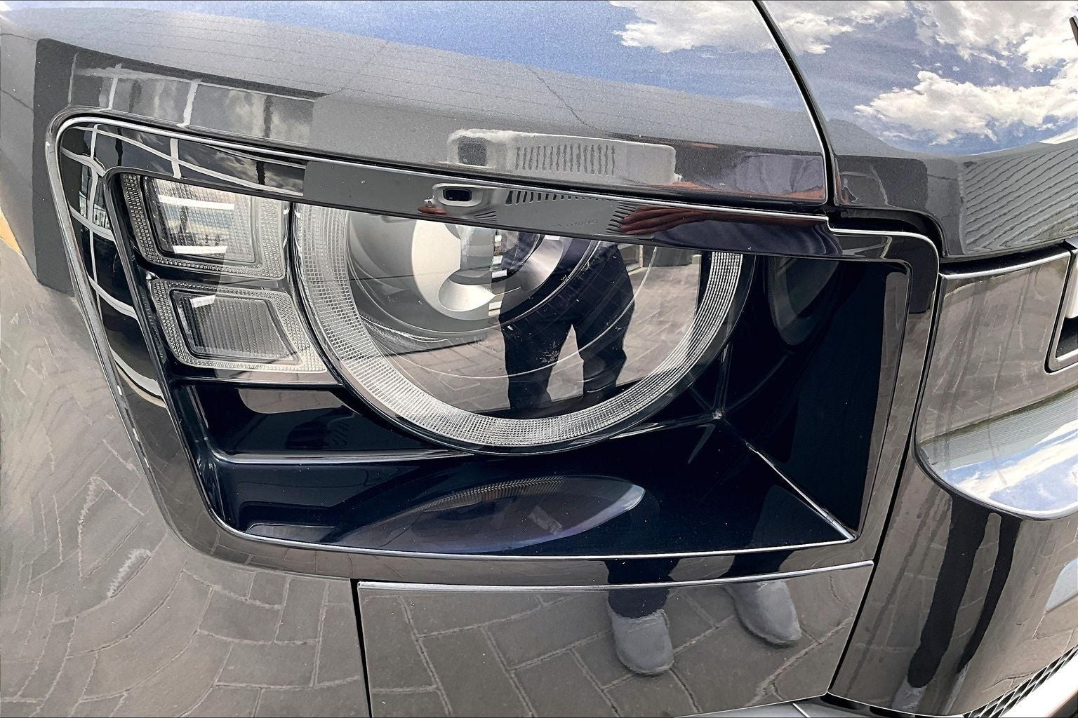 2025 Land Rover Defender 110 S