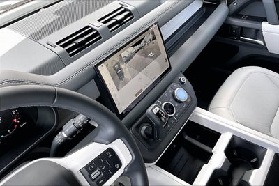 2025 Land Rover Defender 110 S