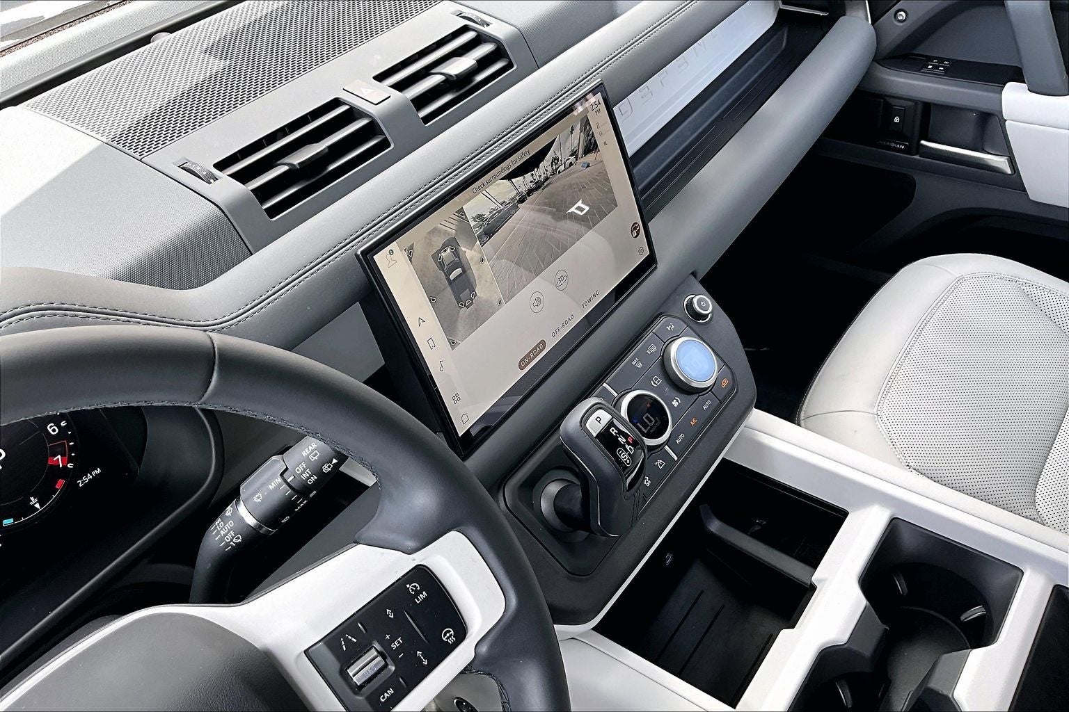 2025 Land Rover Defender 110 S