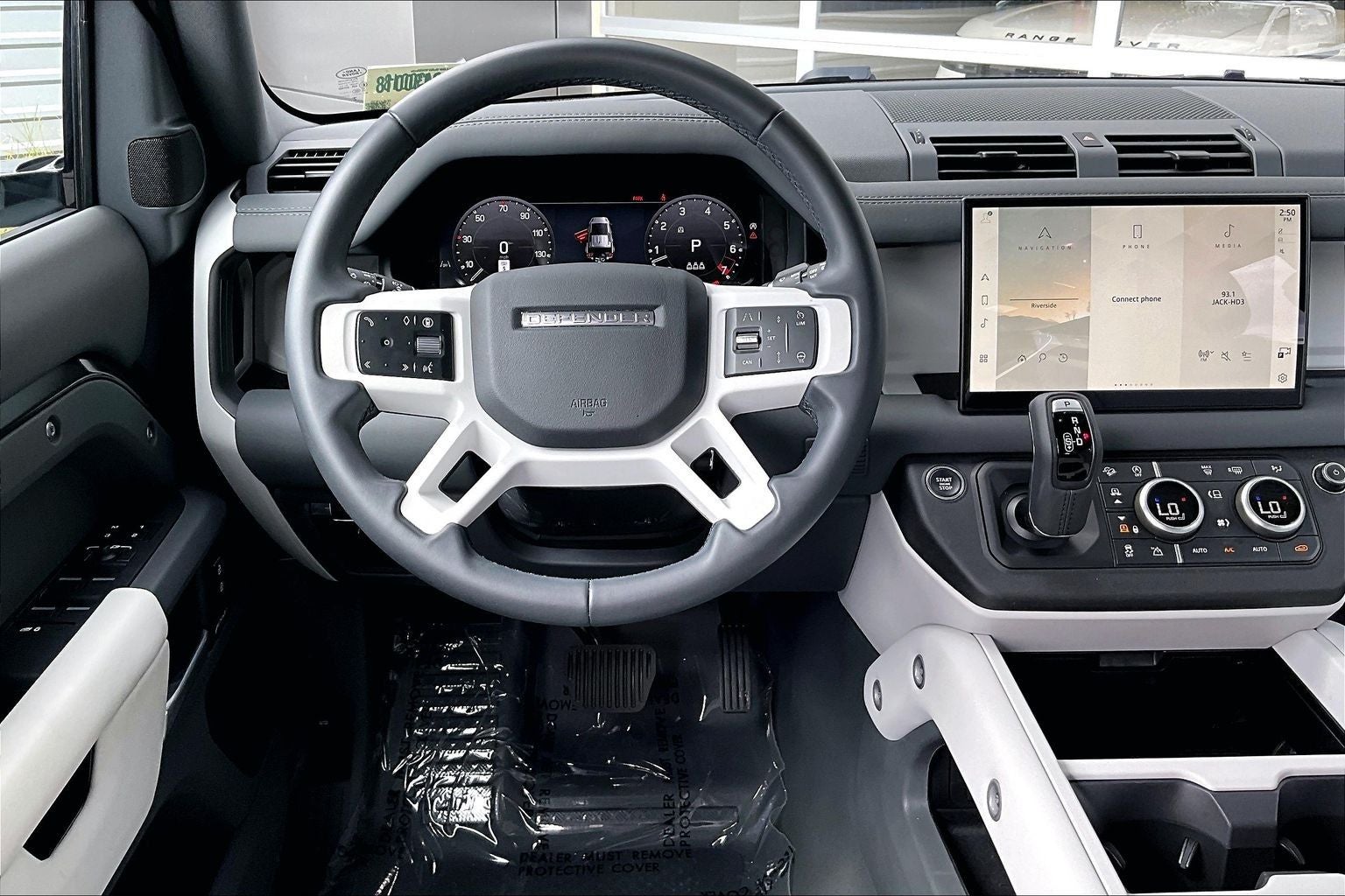 2025 Land Rover Defender 110 S