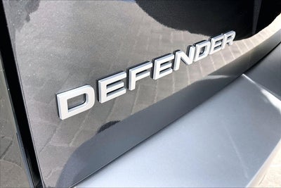 2025 Land Rover Defender 110 S