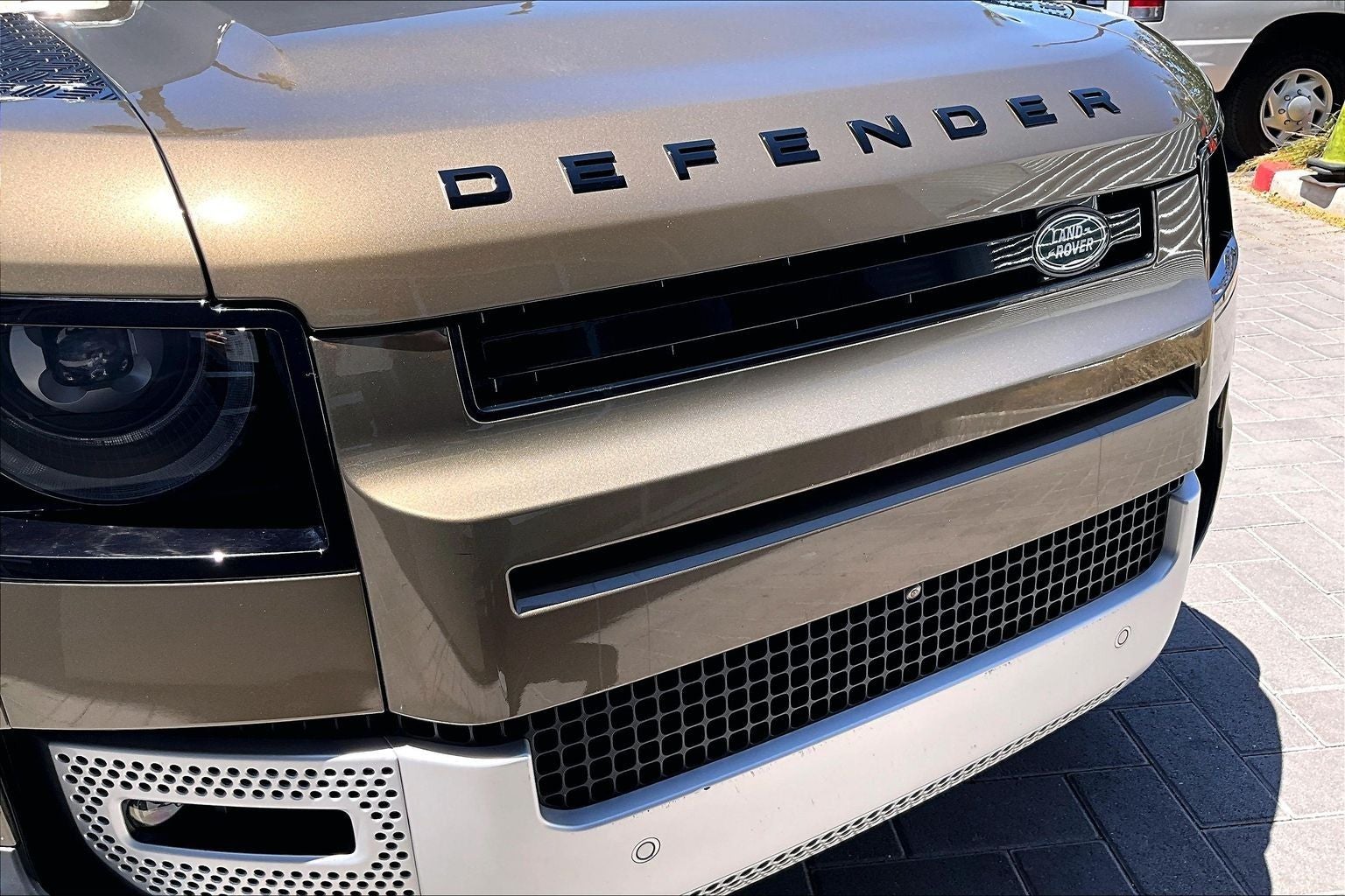 2025 Land Rover Defender 110 S