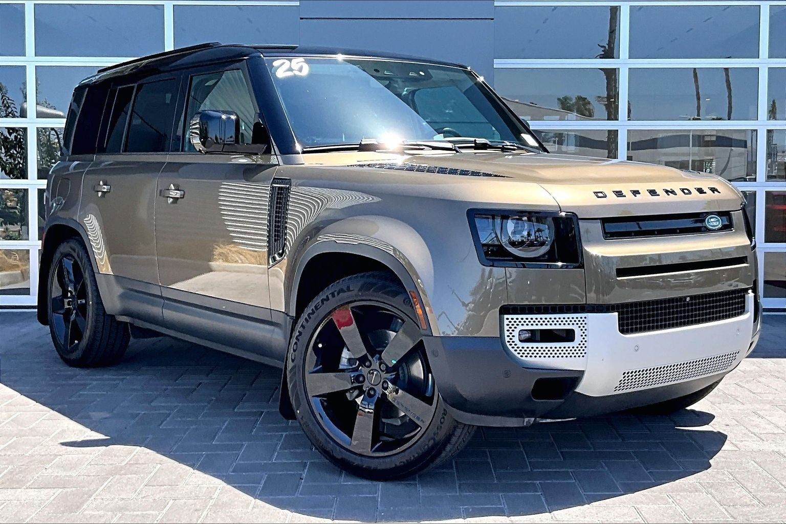 2025 Land Rover Defender 110 S