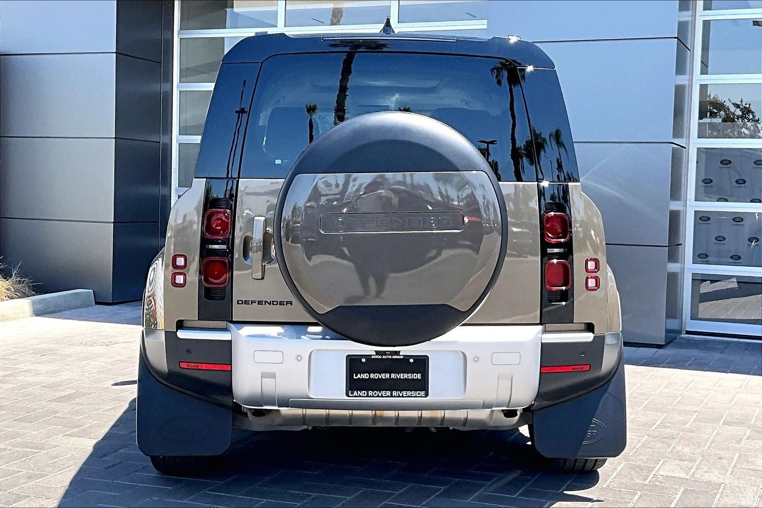 2025 Land Rover Defender 110 S