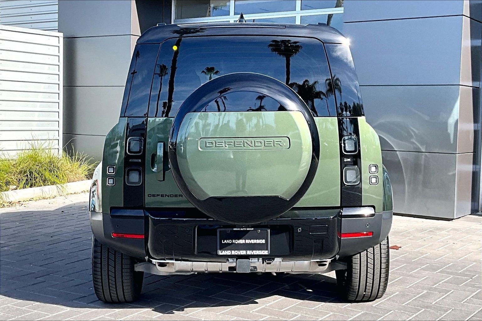 2026 Land Rover Defender 110 S