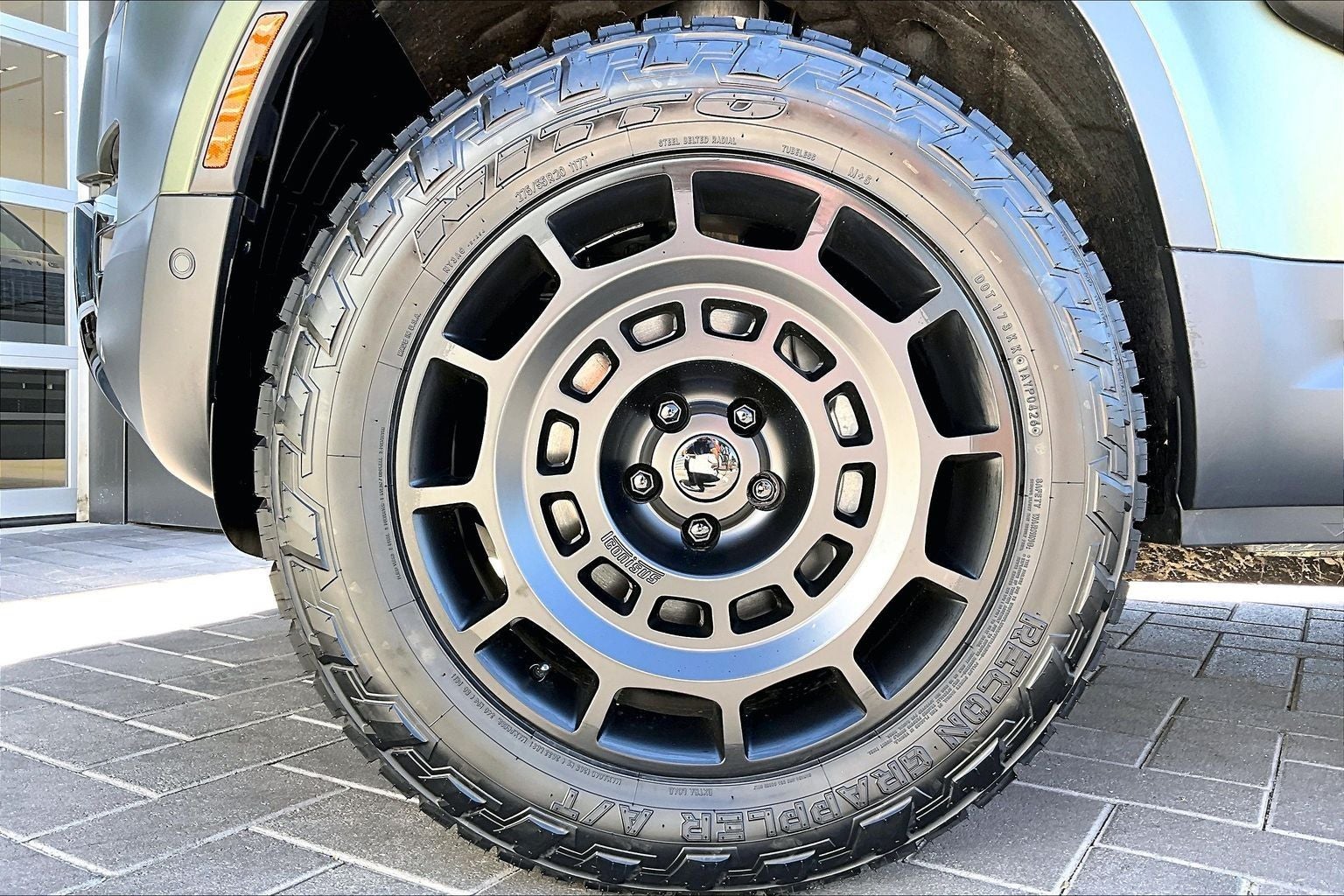 2026 Land Rover Defender 110 S TReK