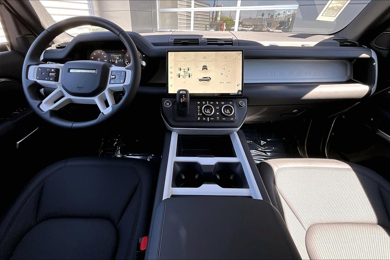 2026 Land Rover Defender 110 S TReK