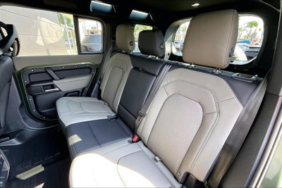 2026 Land Rover Defender 110 S