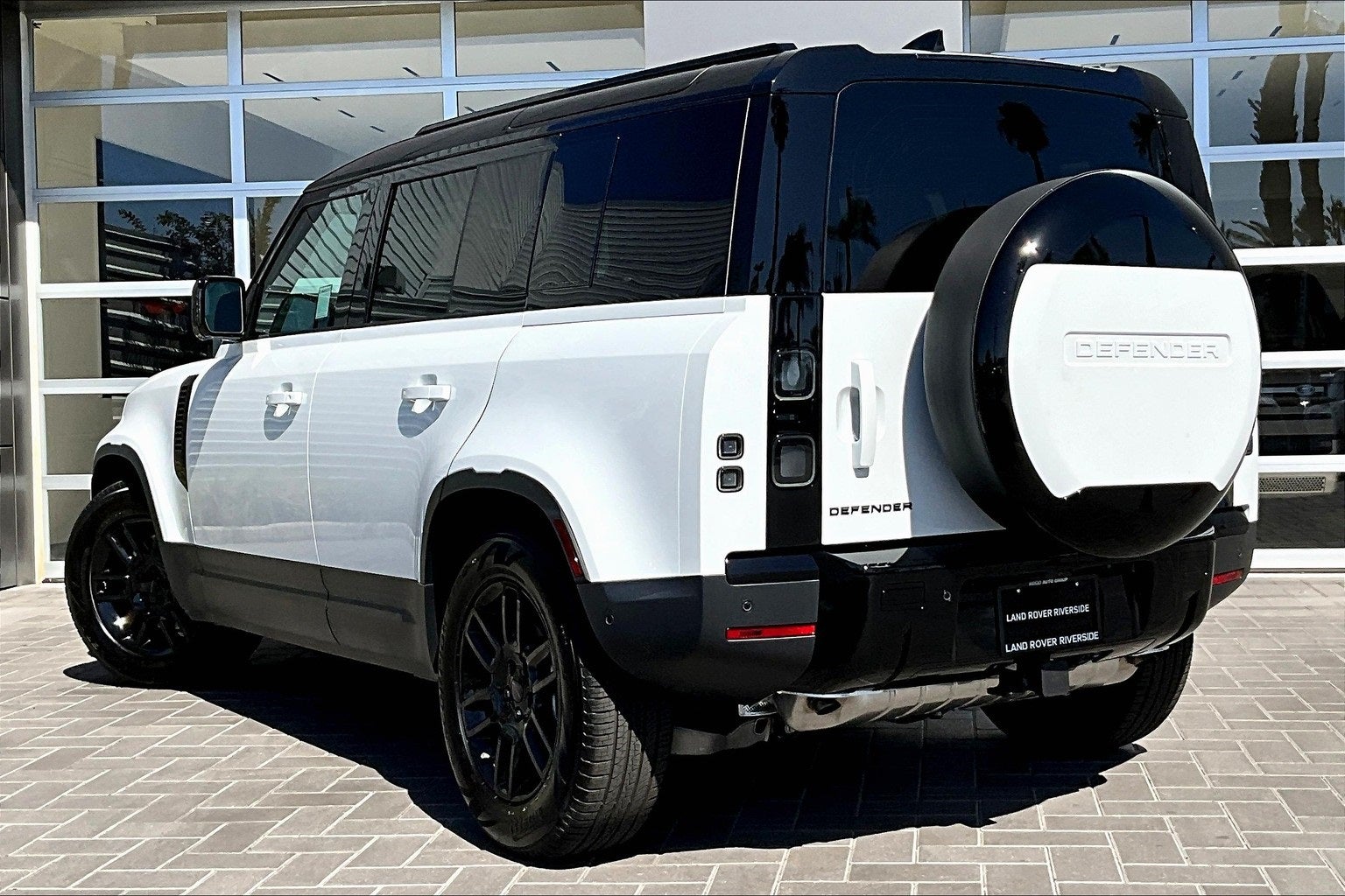 2026 Land Rover Defender 110 S