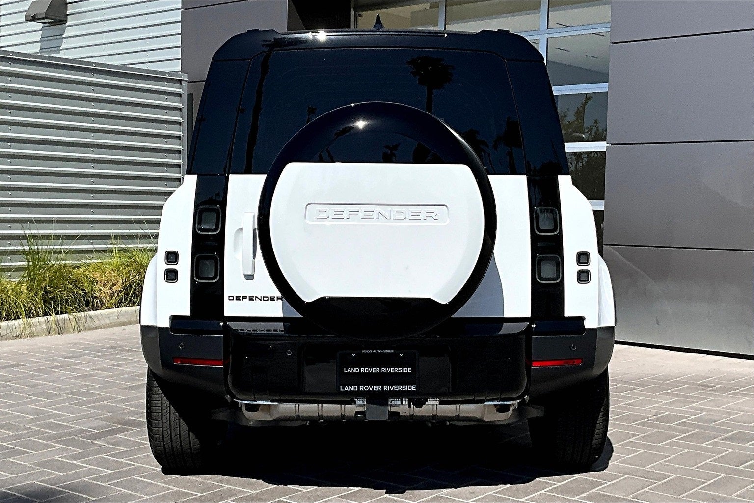 2026 Land Rover Defender 110 S