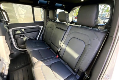 2026 Land Rover Defender 110 S