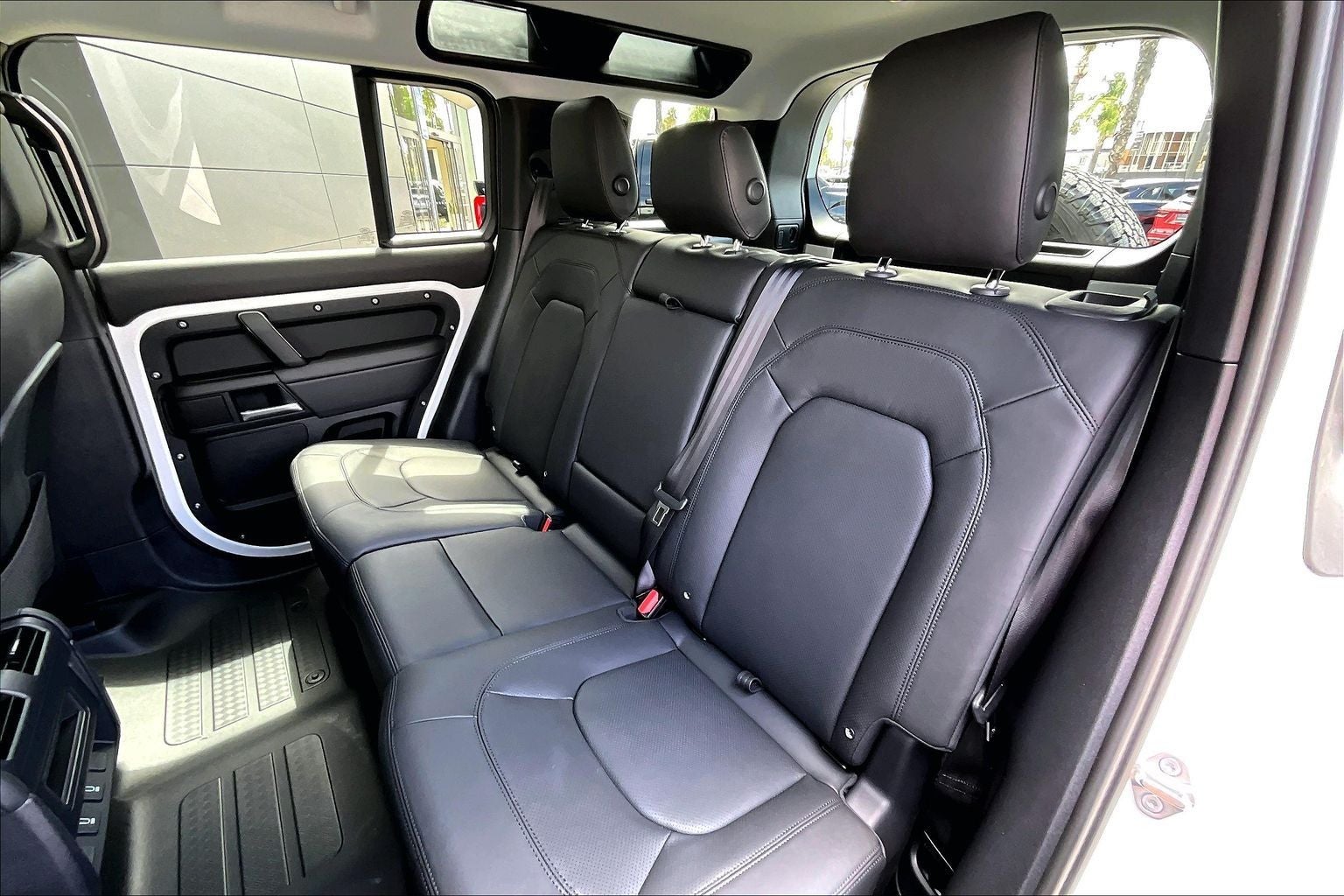 2026 Land Rover Defender 110 S