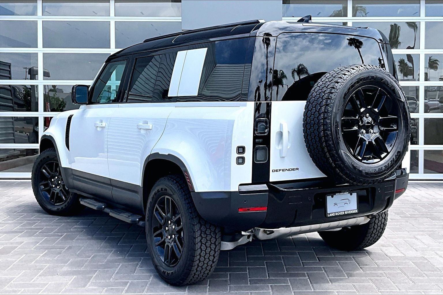 2026 Land Rover Defender 110 S