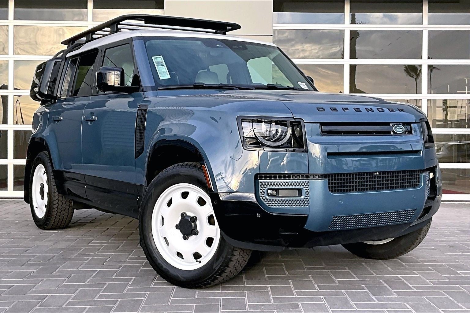 2025 Land Rover Defender 110 S