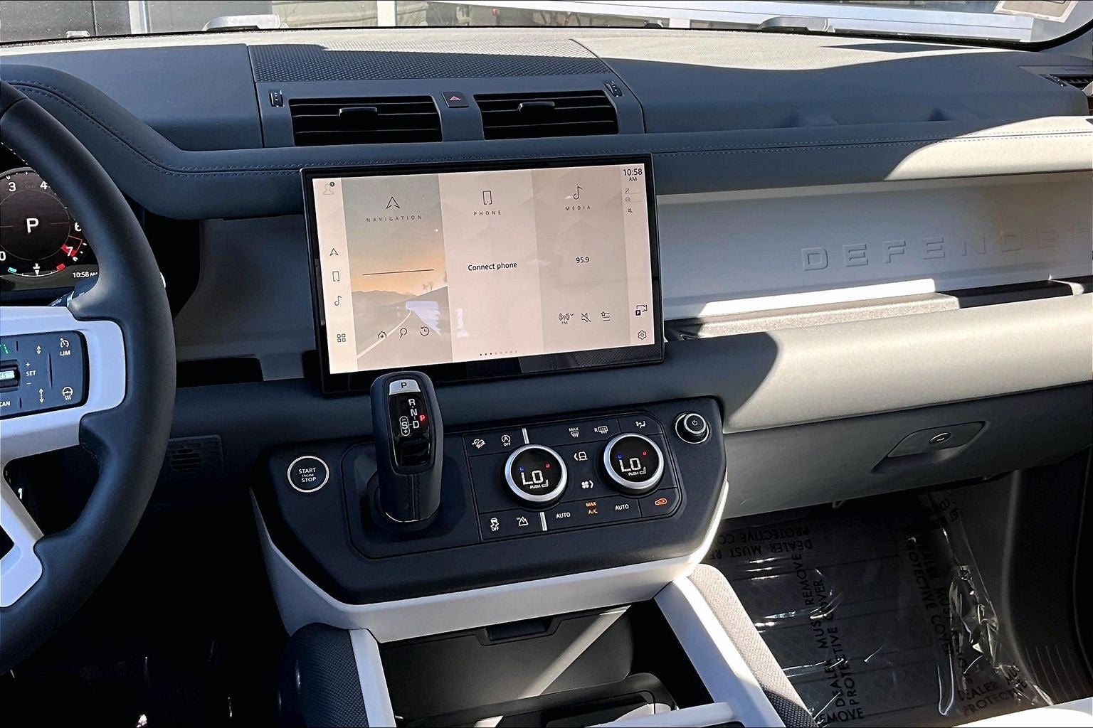 2025 Land Rover Defender 110 S