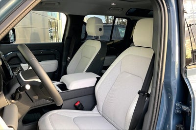 2025 Land Rover Defender 110 S