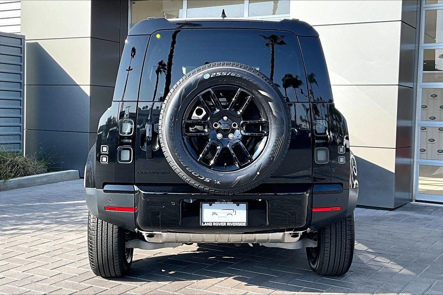 2026 Land Rover Defender 110 S