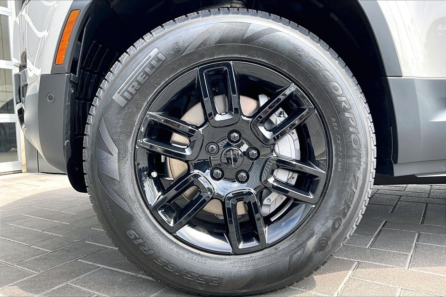 2026 Land Rover Defender 110 S