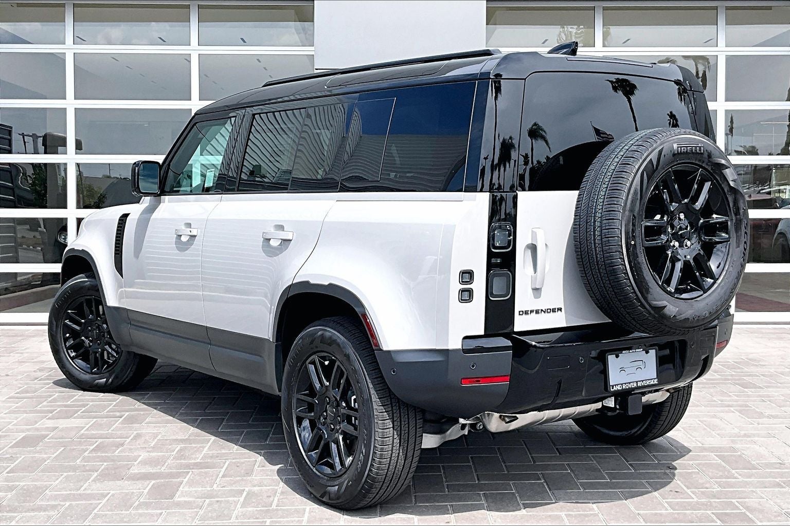 2026 Land Rover Defender 110 S