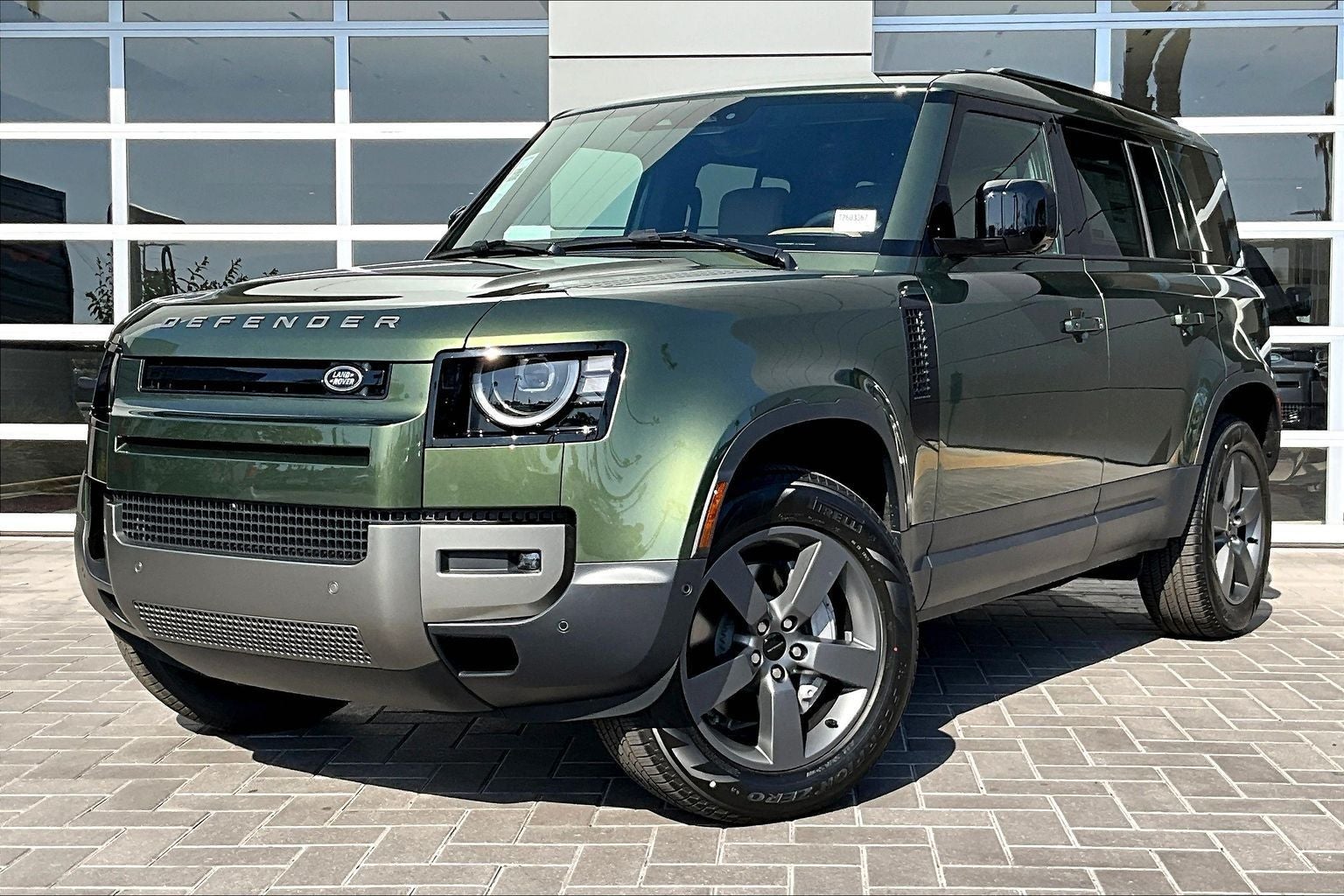 2026 Land Rover Defender 110 S