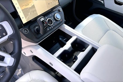 2026 Land Rover Defender 110 S