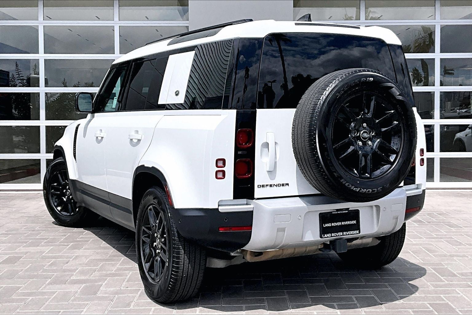 2024 Land Rover Defender 110 S