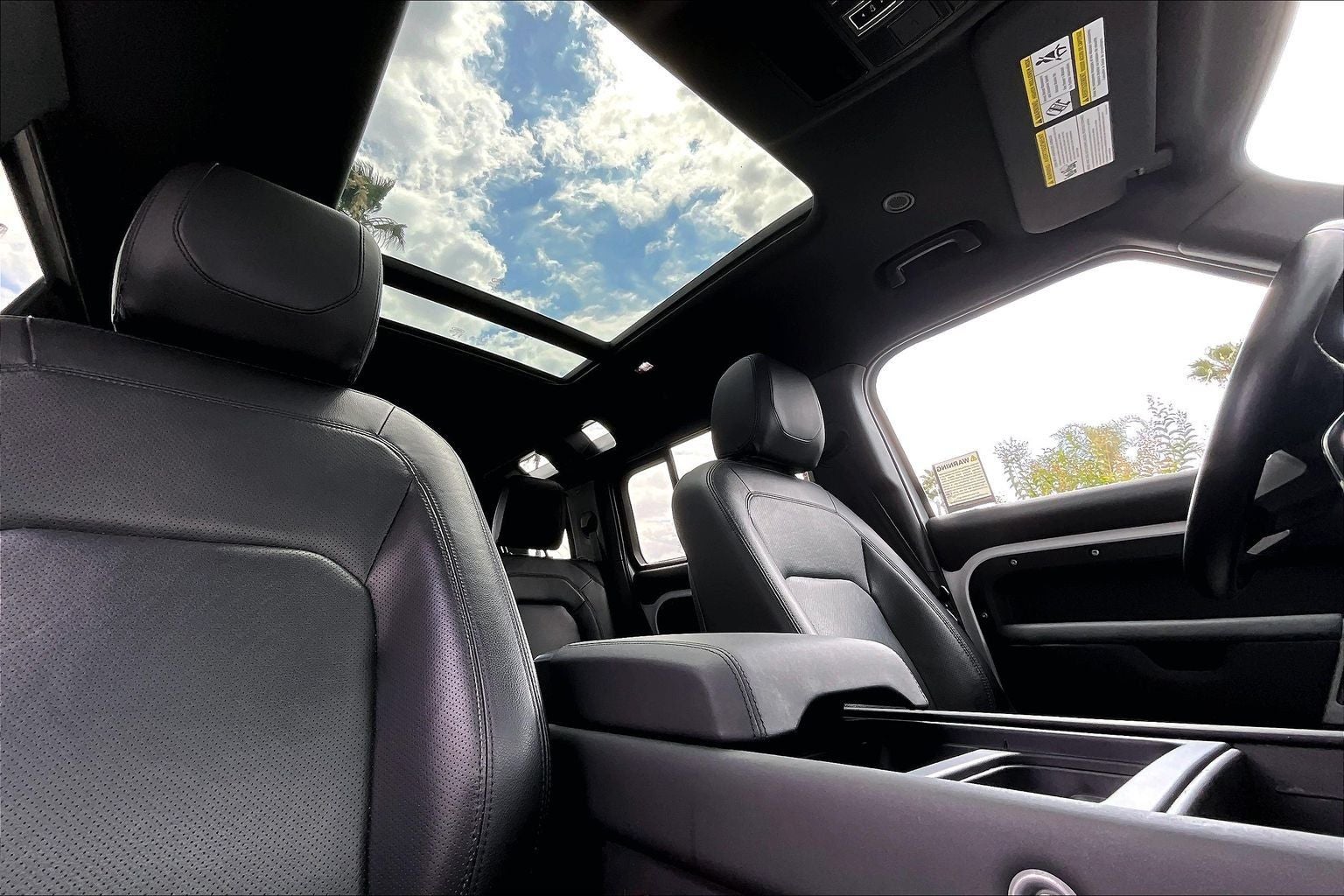 2024 Land Rover Defender 110 S