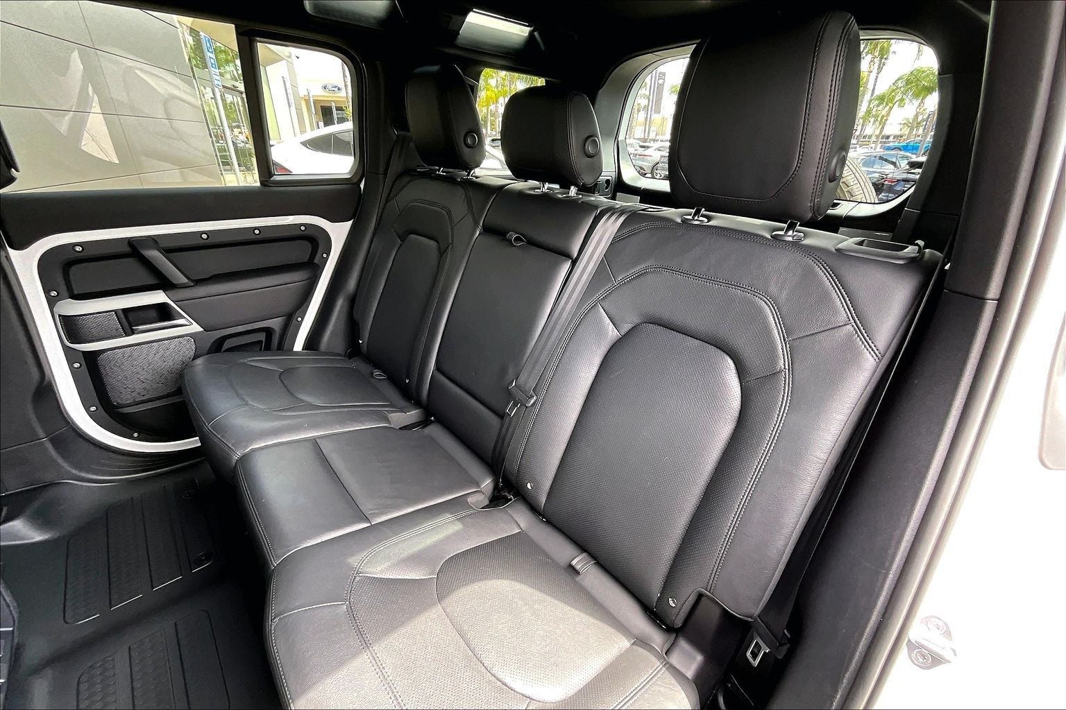 2024 Land Rover Defender 110 S
