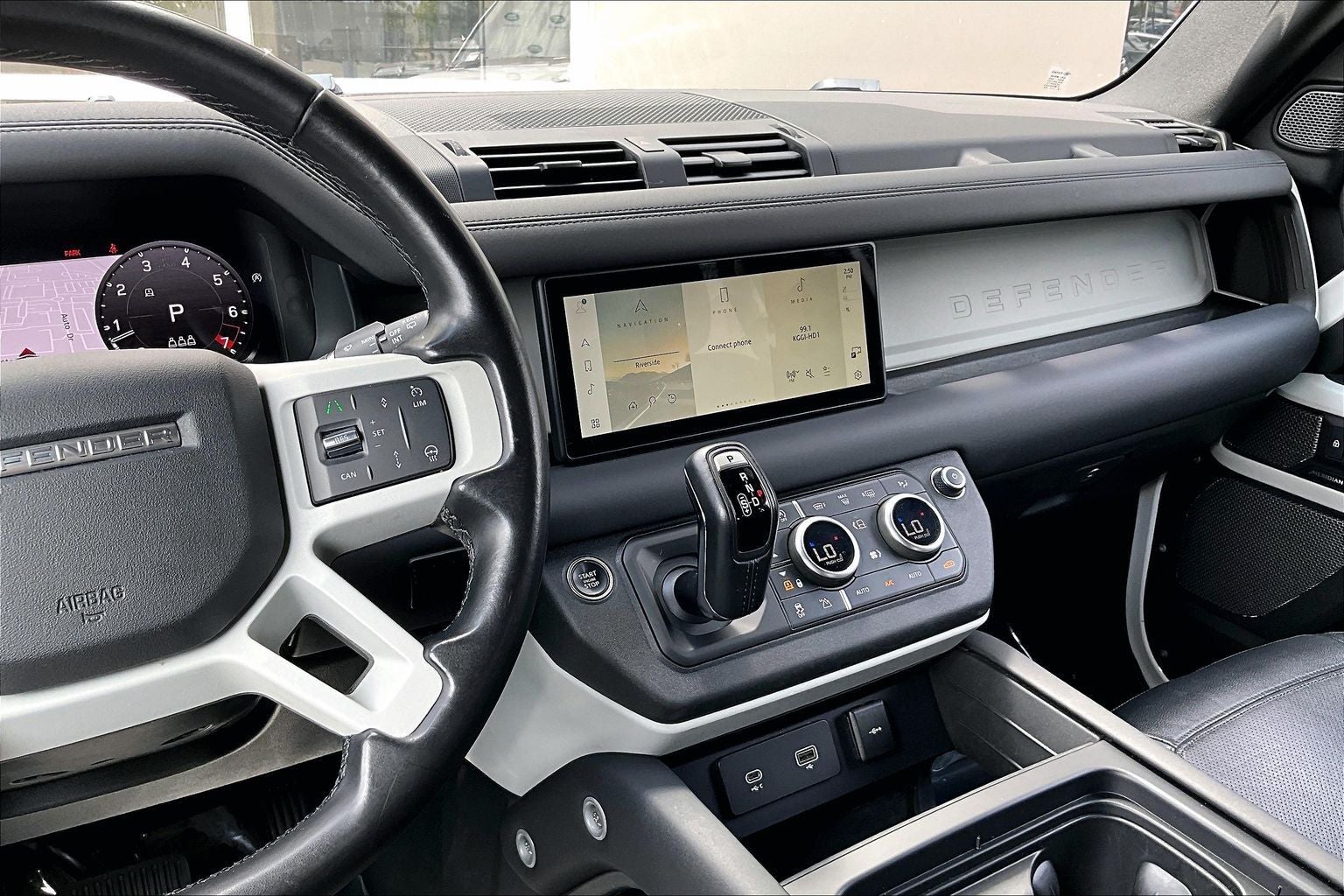 2024 Land Rover Defender 110 S
