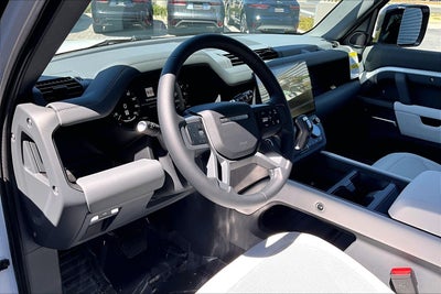 2026 Land Rover Defender 110 S