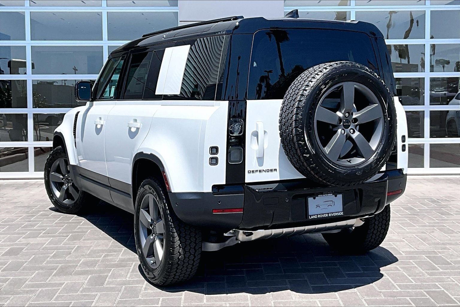 2026 Land Rover Defender 110 S