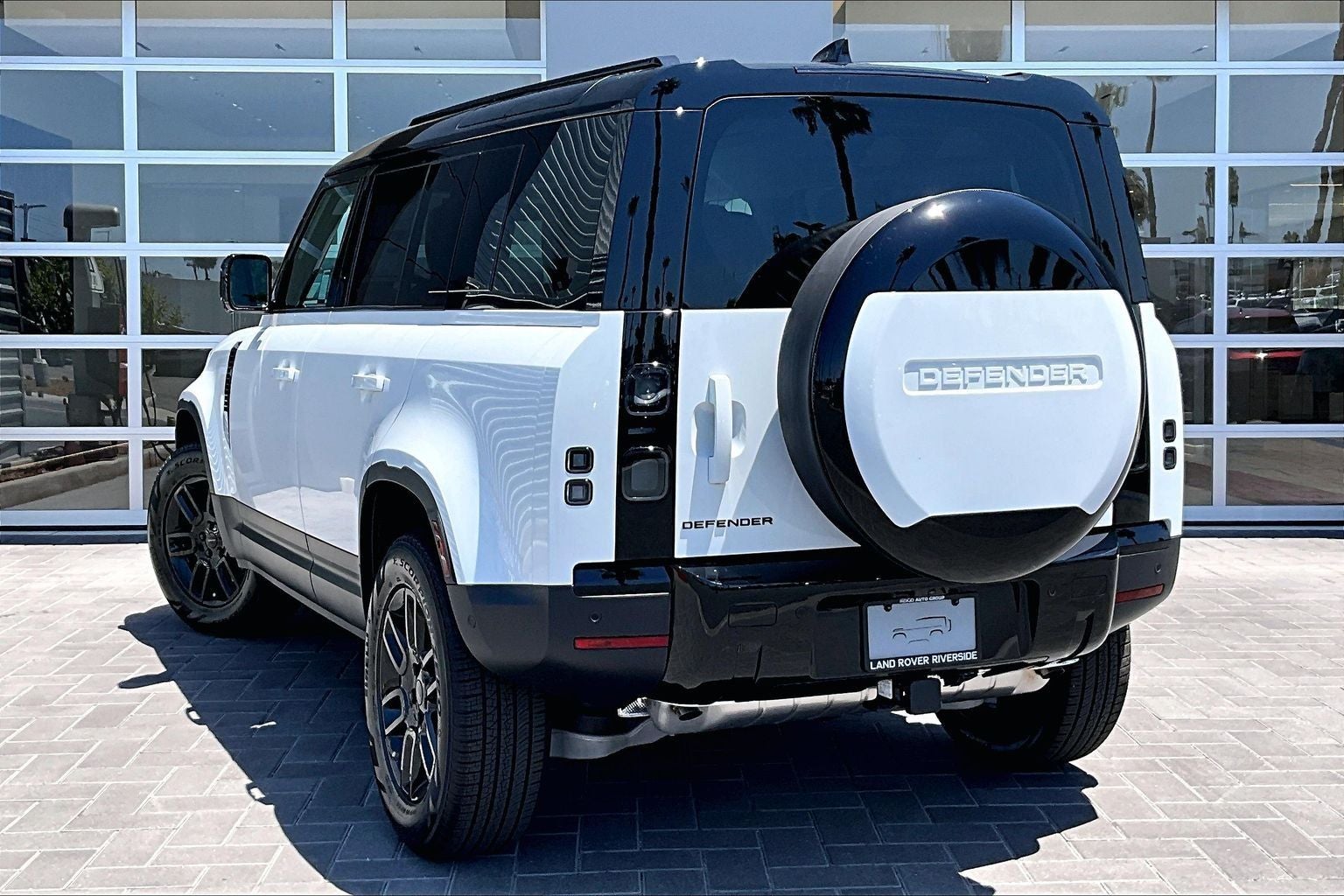 2026 Land Rover Defender 110 S