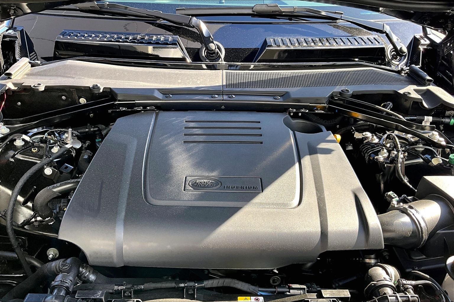2026 Land Rover Defender 110 S