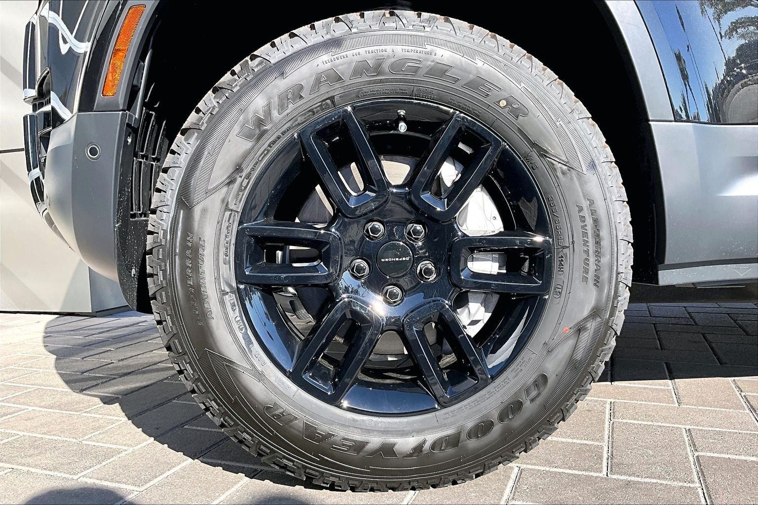 2026 Land Rover Defender 110 S