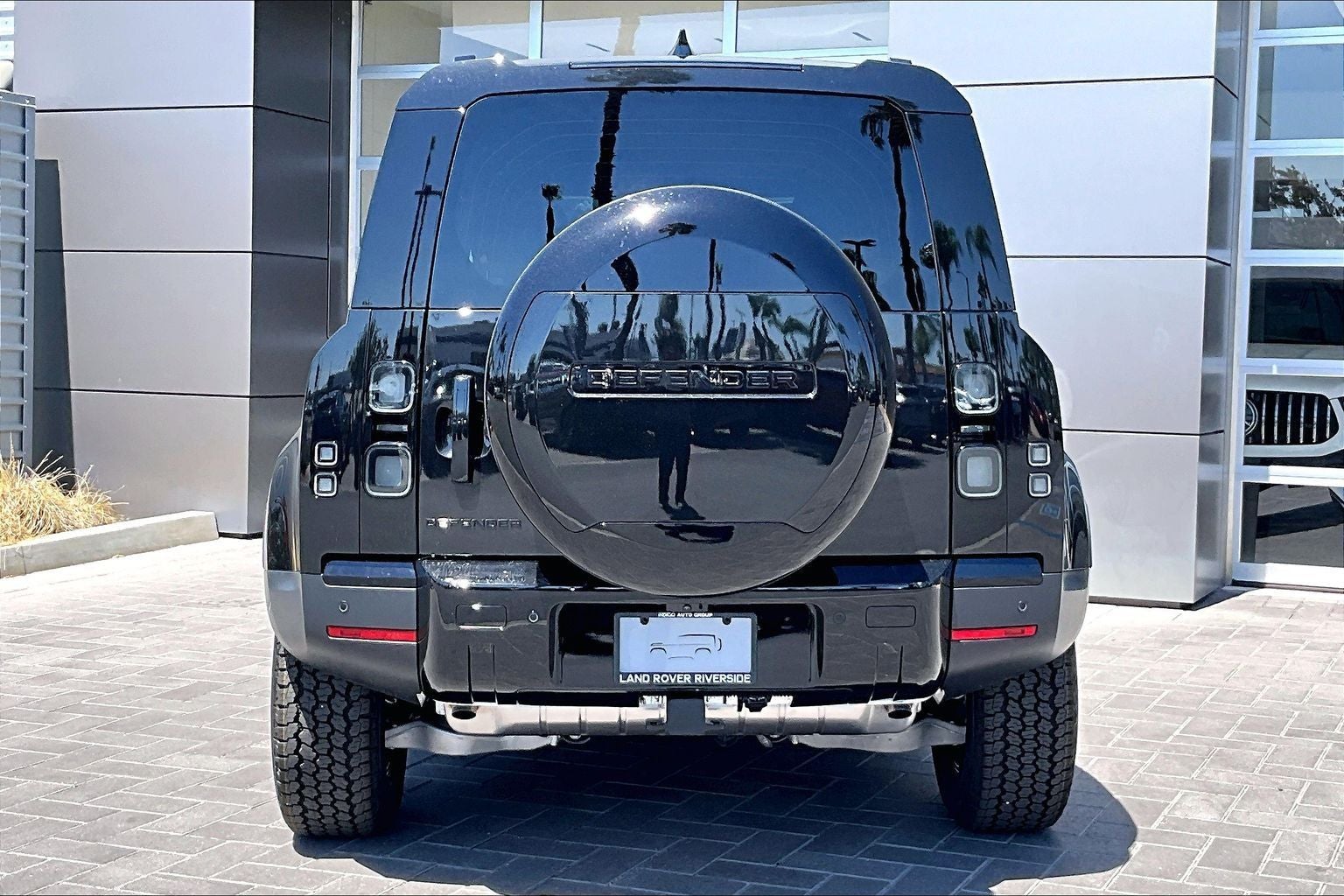 2026 Land Rover Defender 110 S
