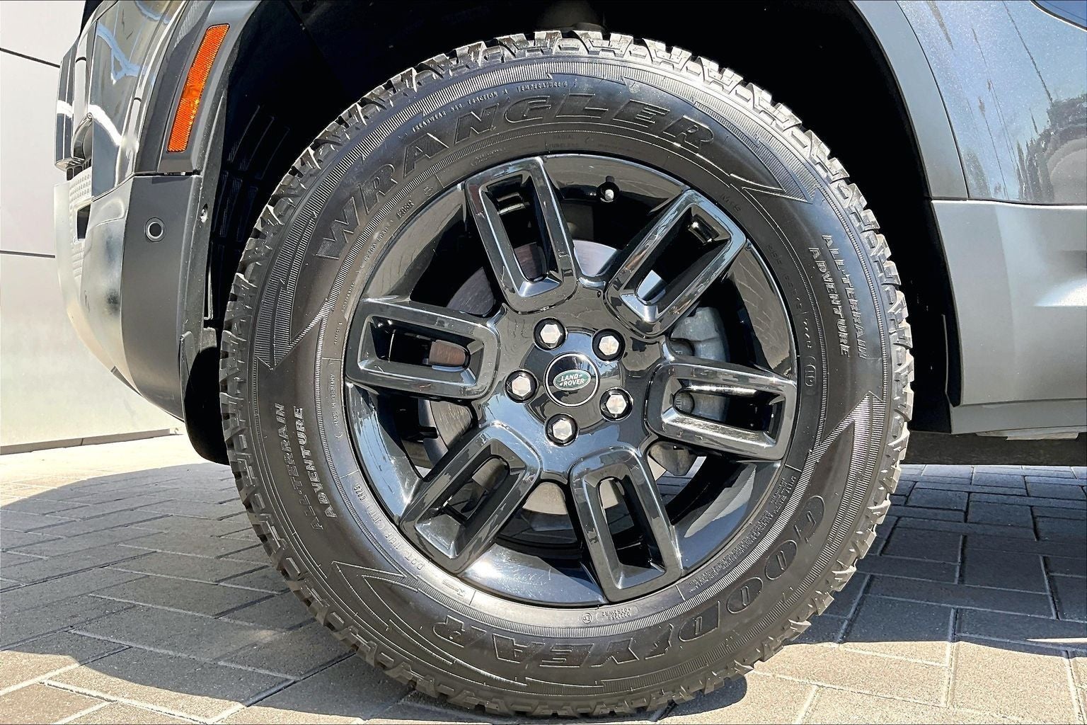 2023 Land Rover Defender 110 S